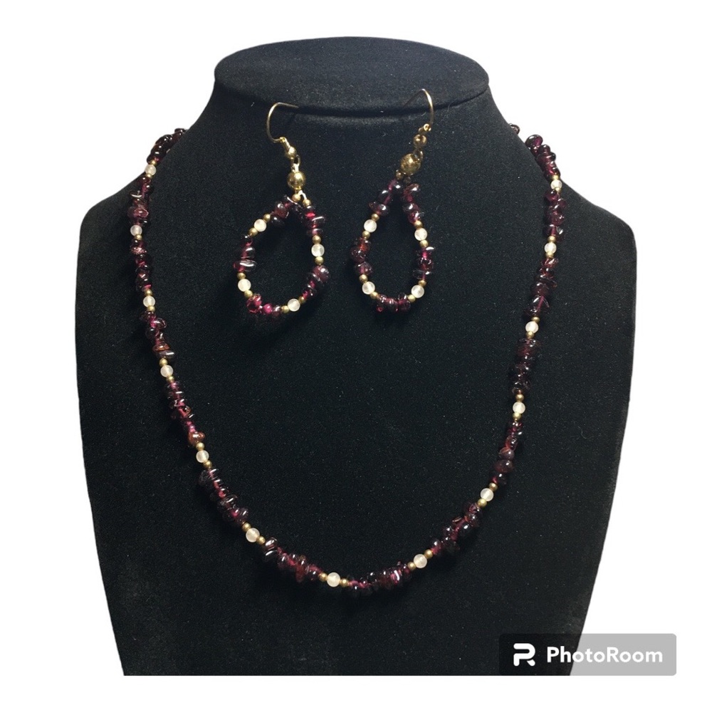 Handmade Vintage Jewelry Set Beaded Necklace & Earrings Never Worn